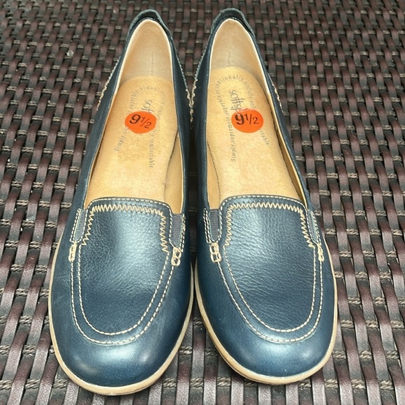 SOFTSPOTS Women’s Blue Slip-on Flats Comfort Leather Shoe Sz. 9N - Picture 2 of 9